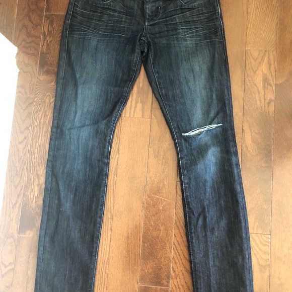 Guess premium Swarovski jeans cutout knee size 26 - Picture 6 of 7